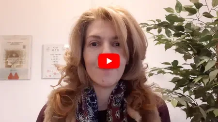 foto da psicologa sara cardoso num video do youtube